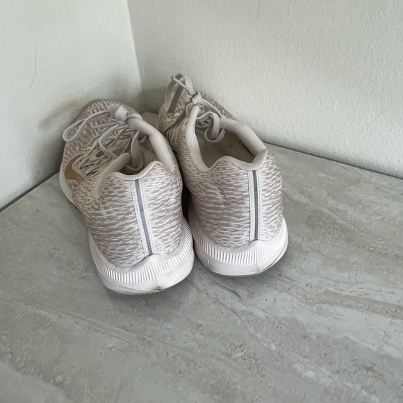 Nike Gold & Cream Pegasus Running Shoes - Picture 8 of 8